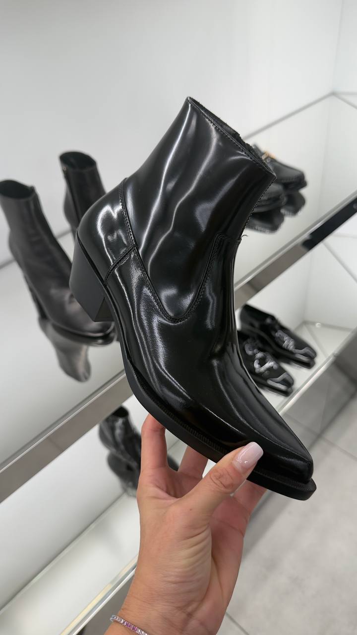 Saint Laurent