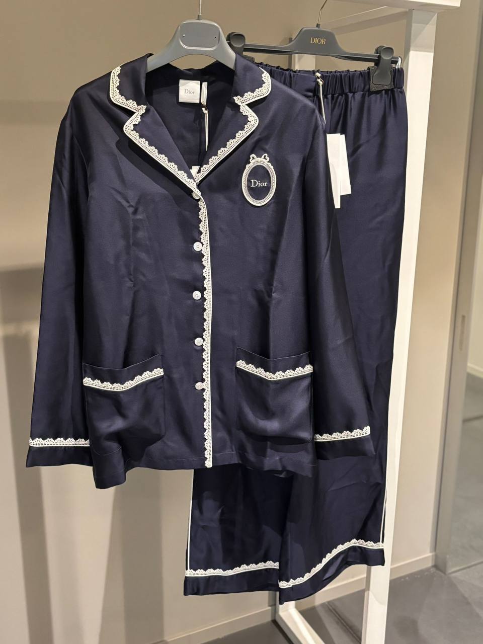 Dior