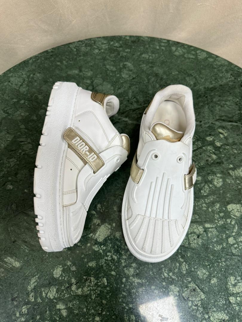 Dior