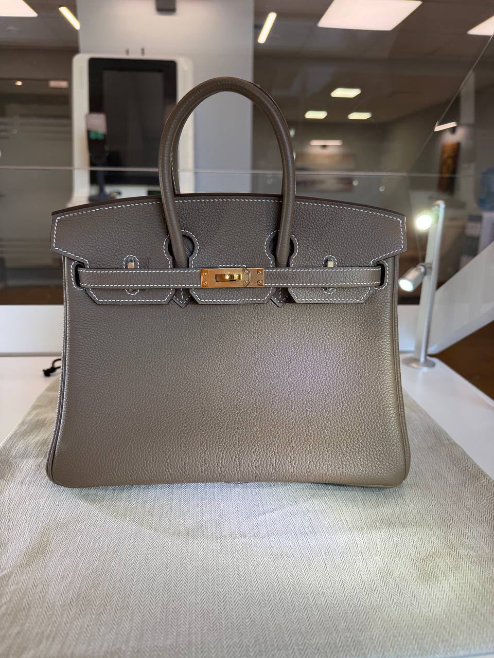 Hermès