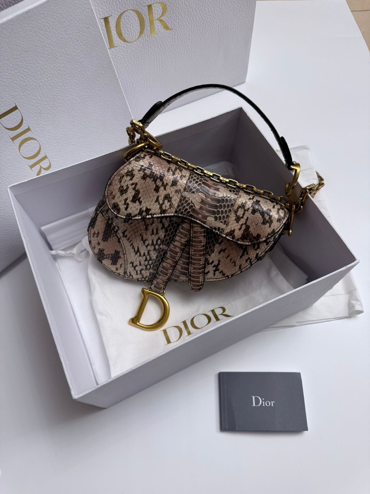 Dior