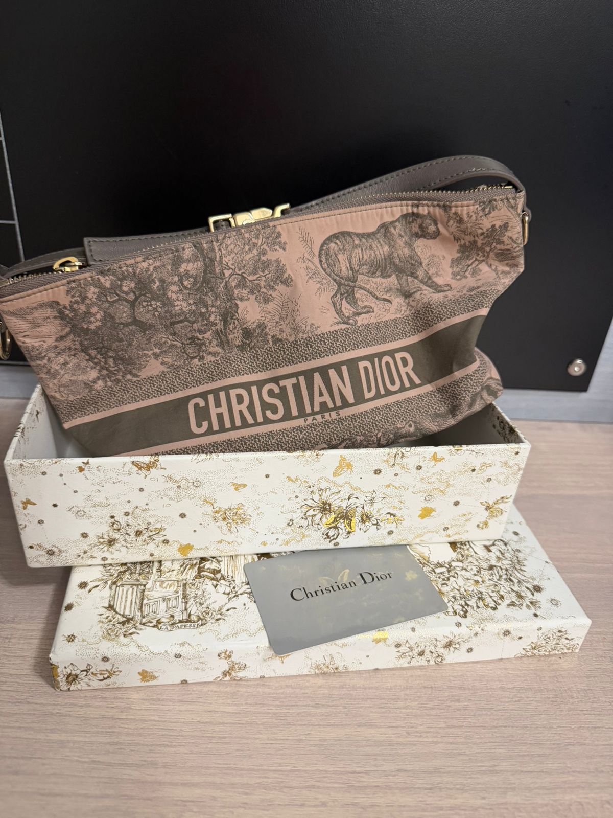 Dior