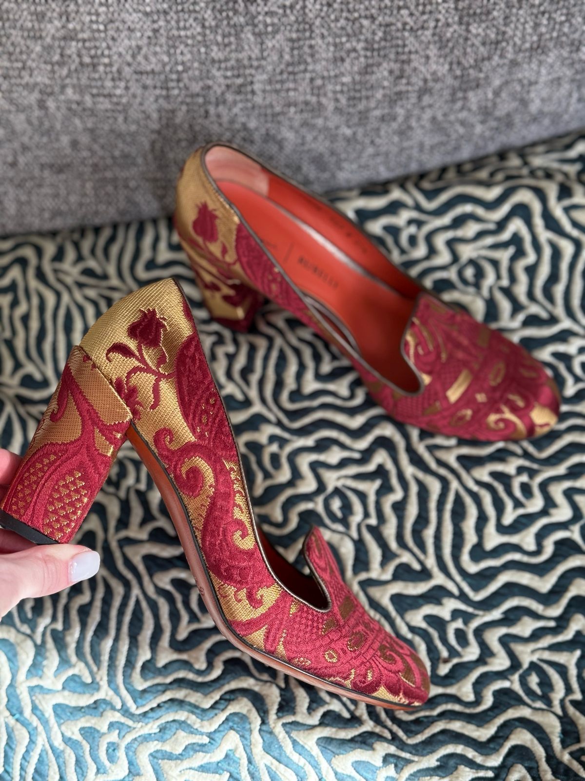 Santoni
