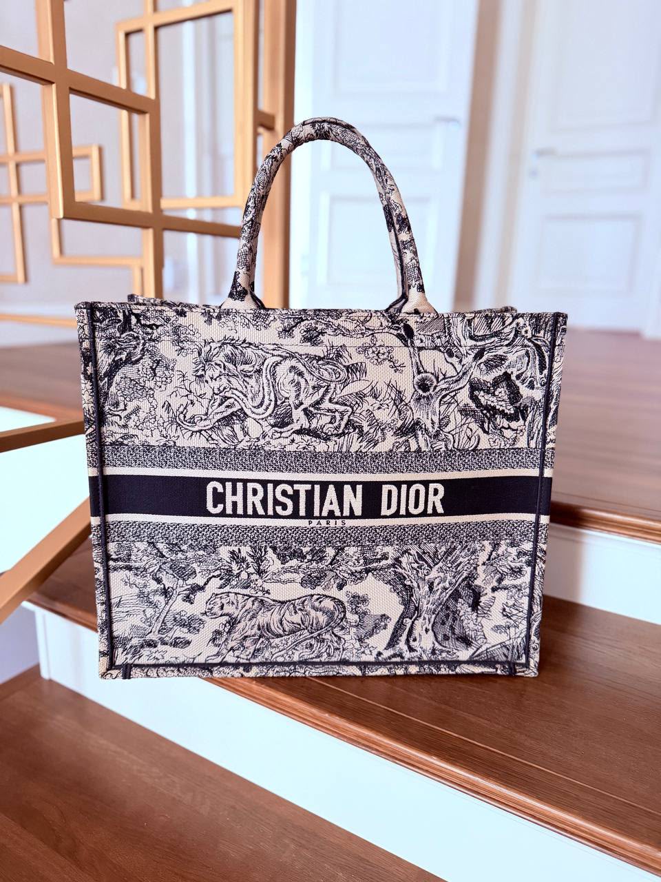 Dior