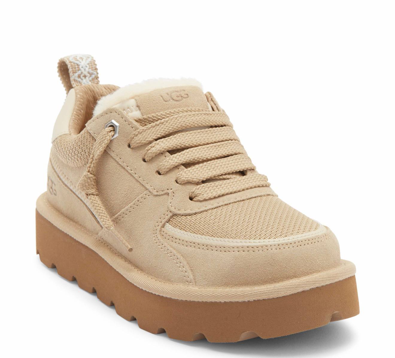 UGG