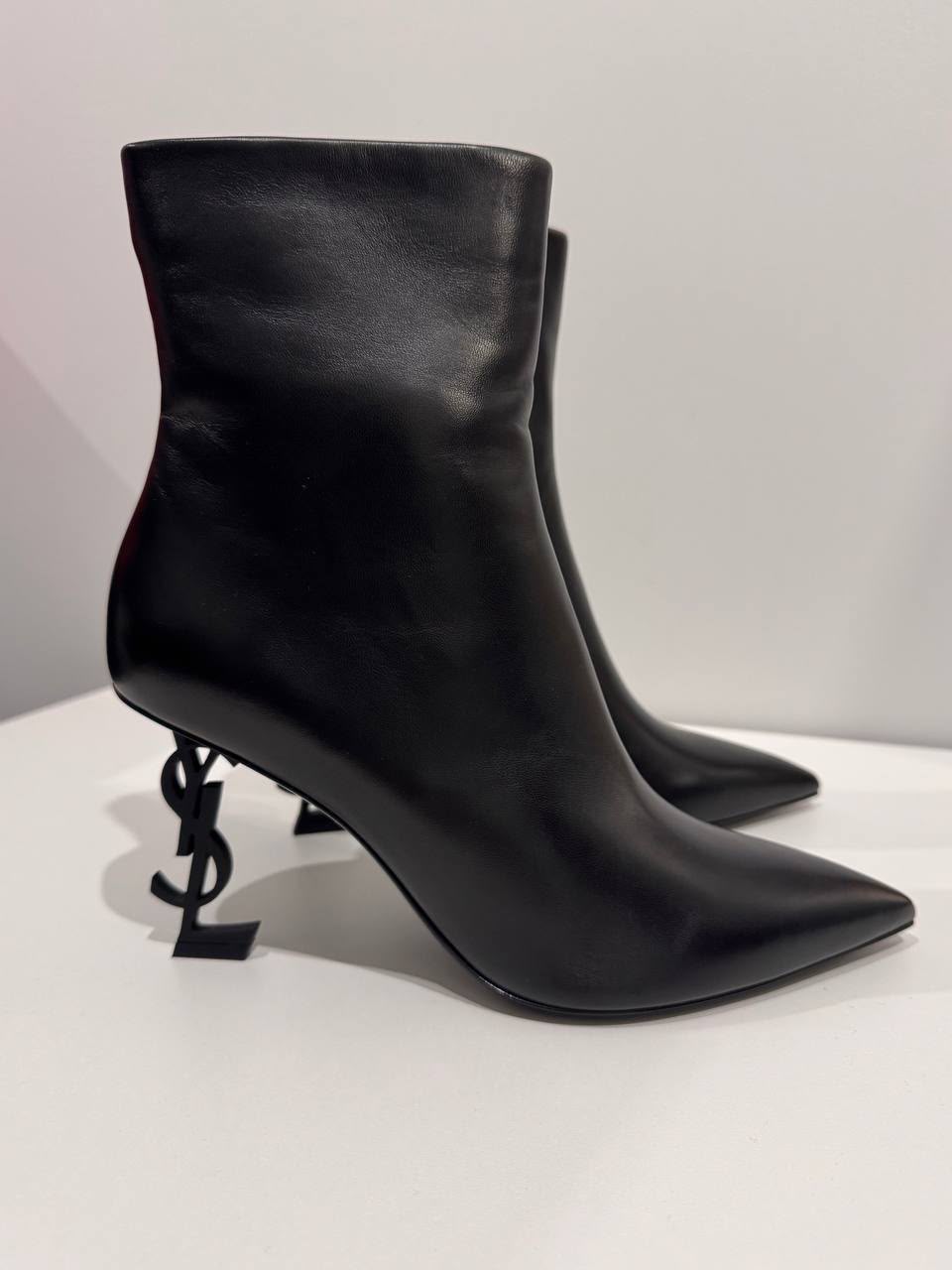 Saint Laurent