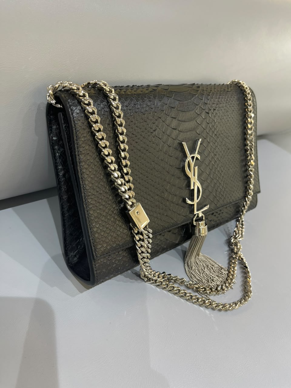 Saint Laurent