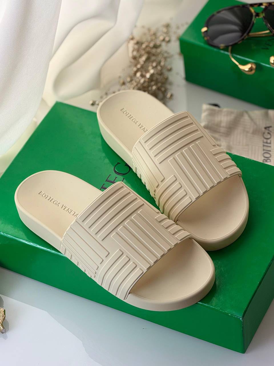 Bottega Veneta