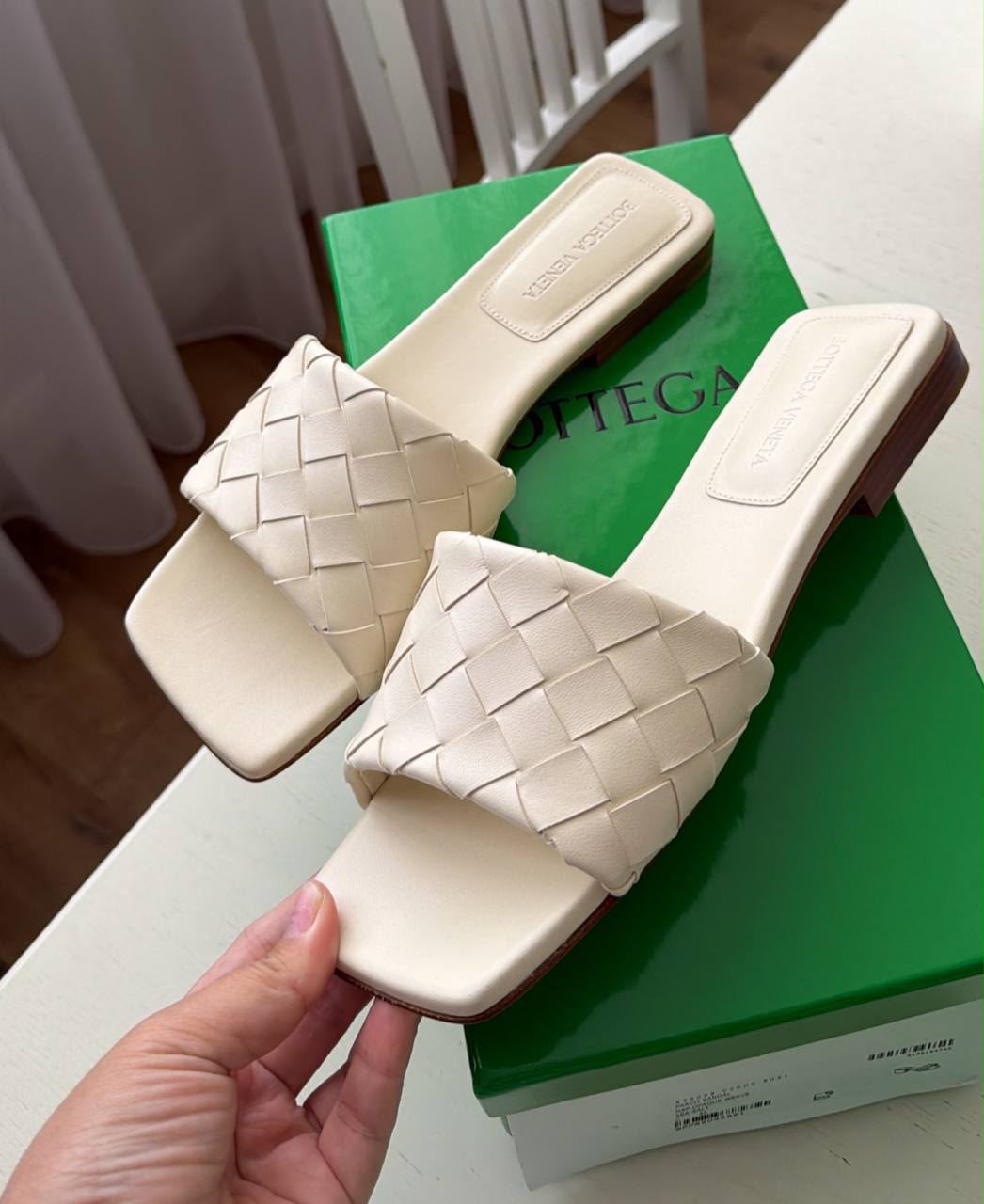 Bottega Venetta
