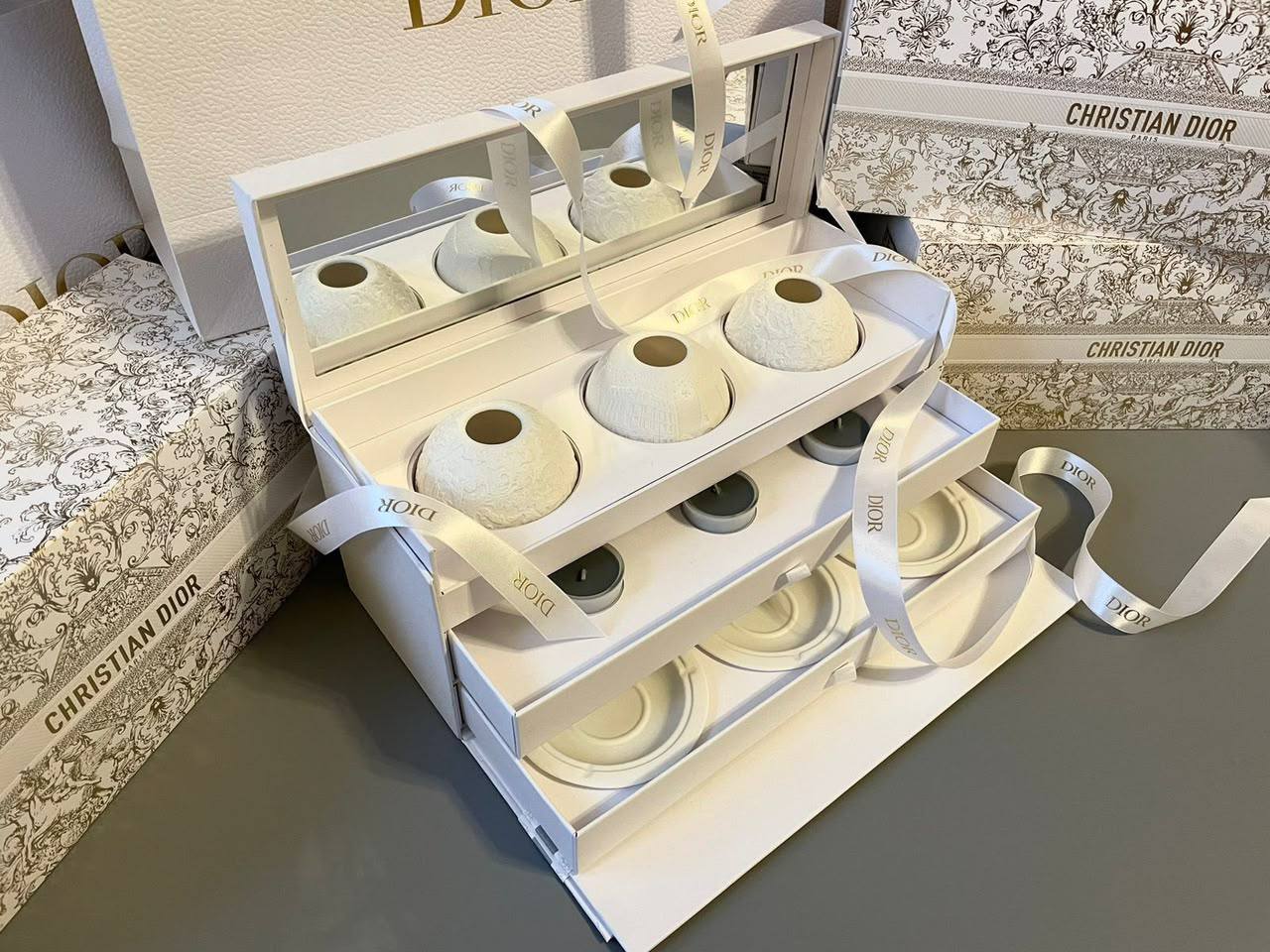Dior