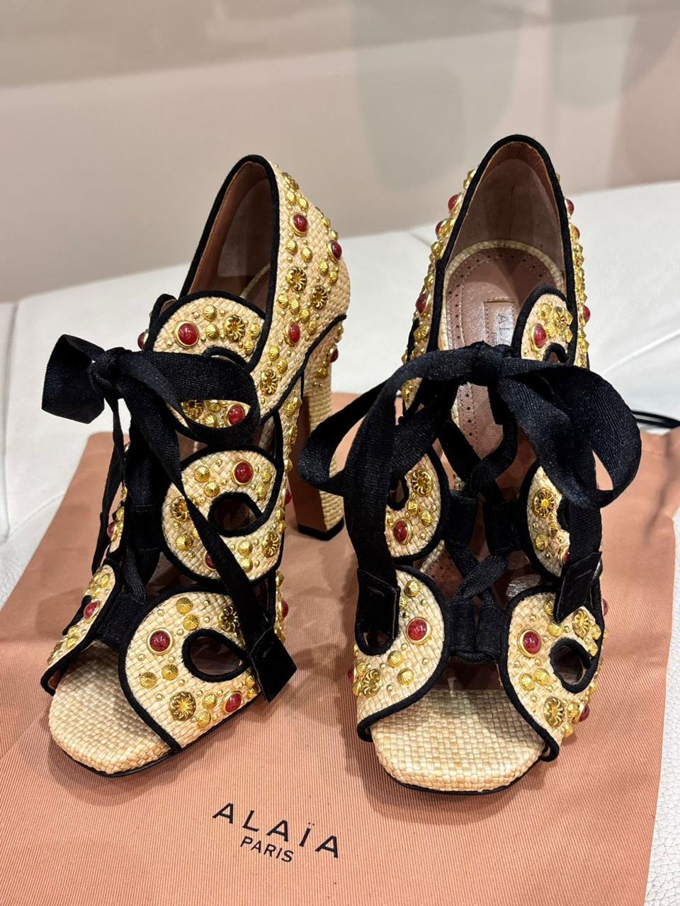 Alaïa