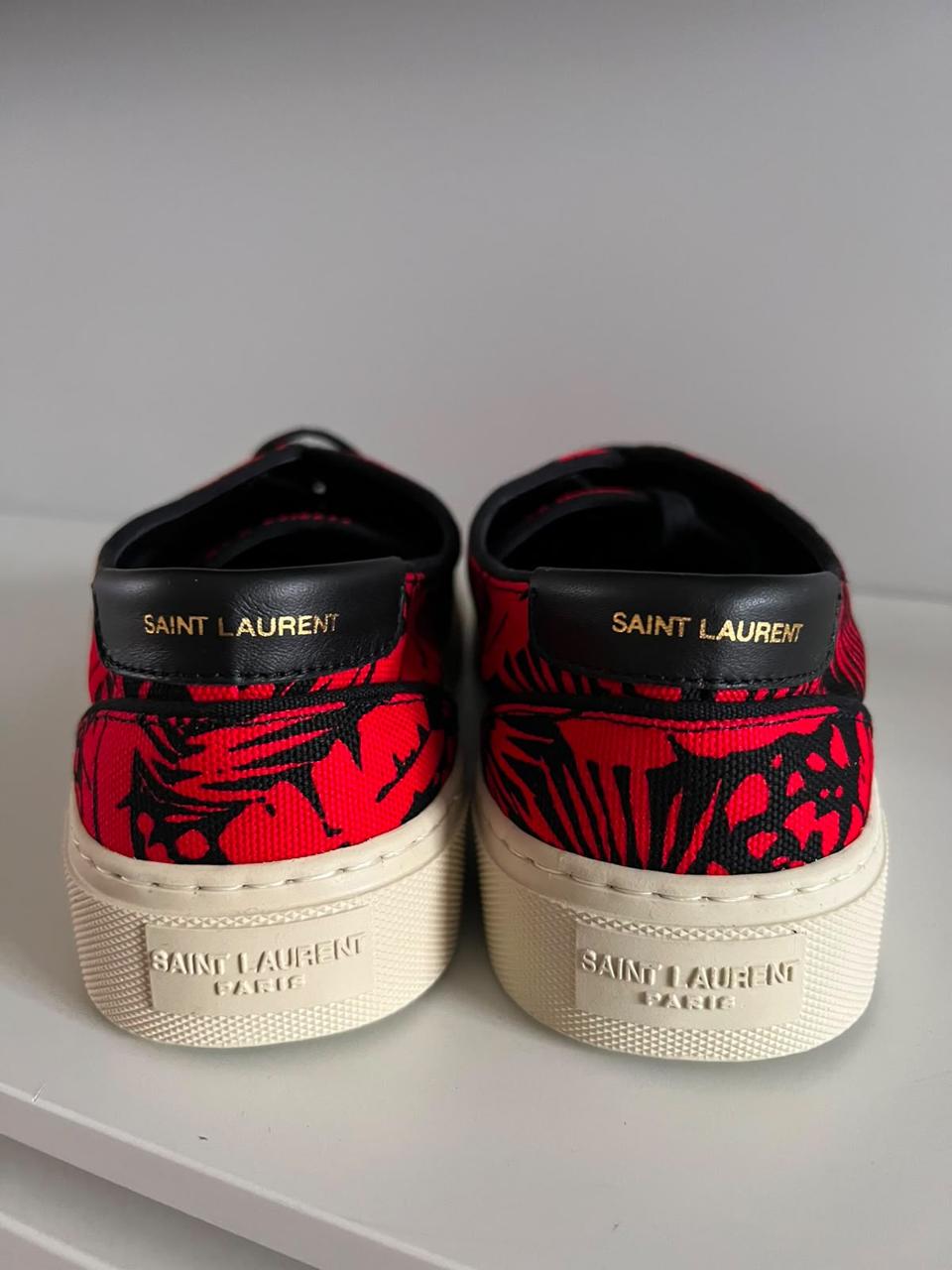 Saint Laurent