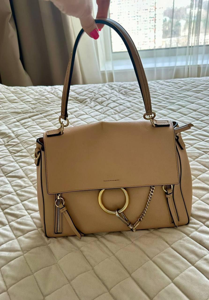 Chloé