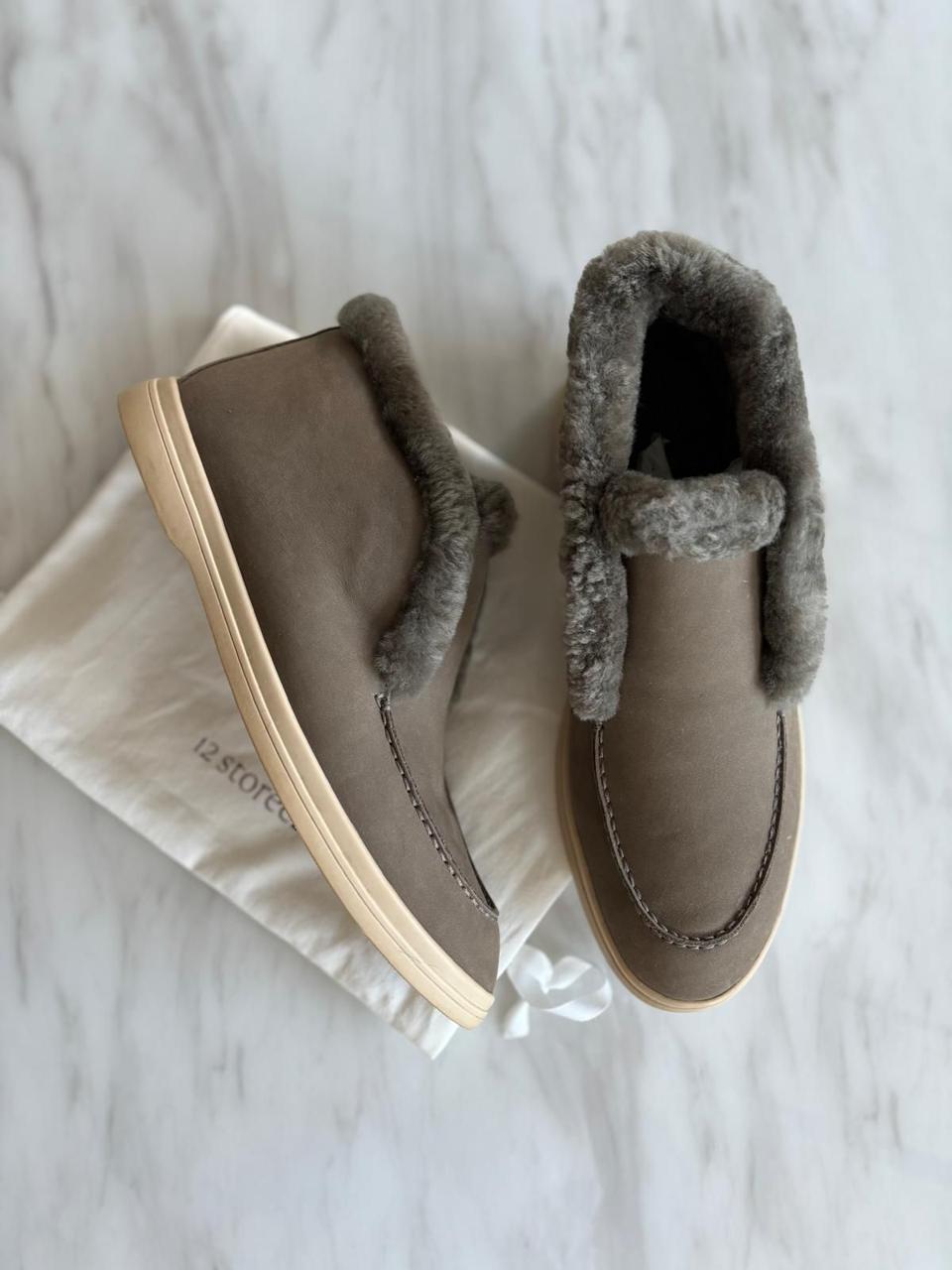 12Storeez