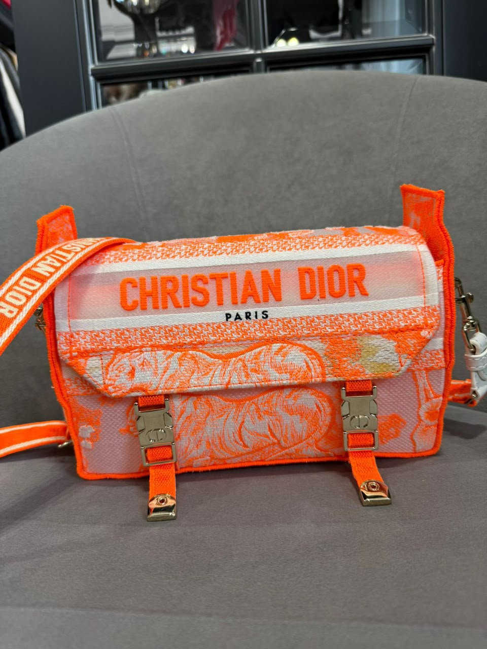 Dior