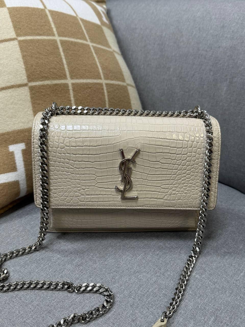 Saint Laurent