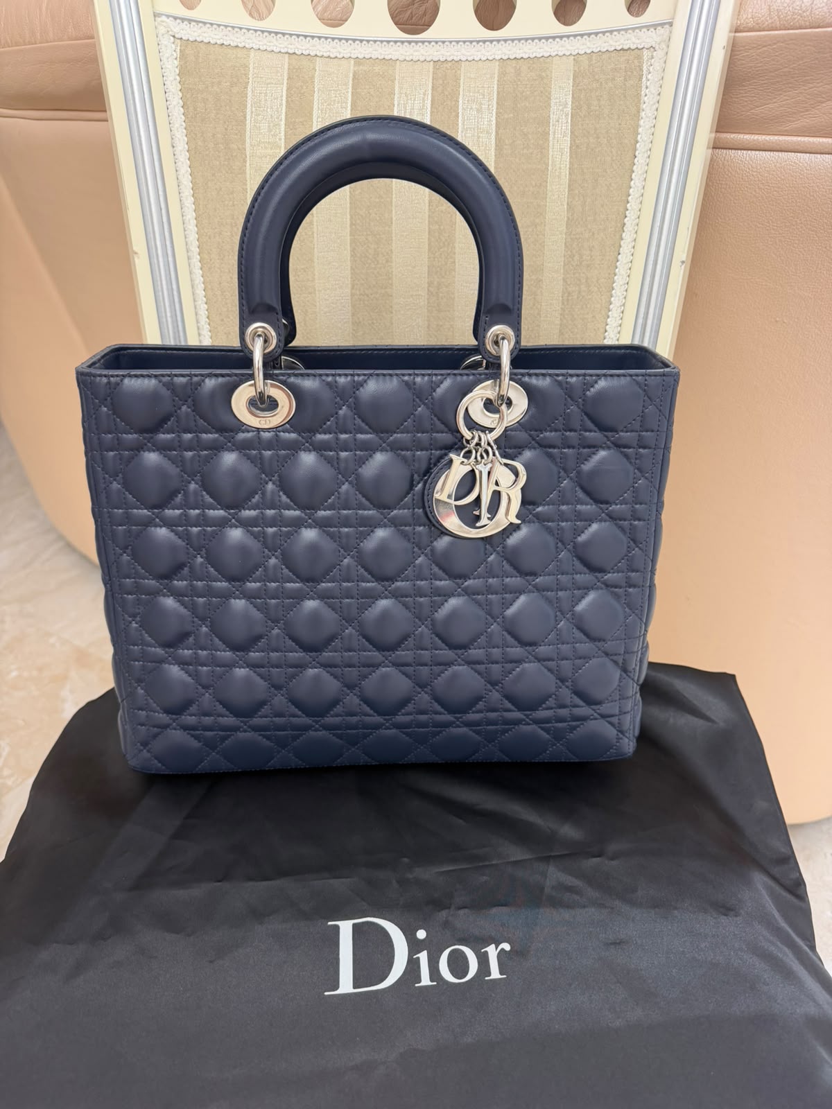 Dior